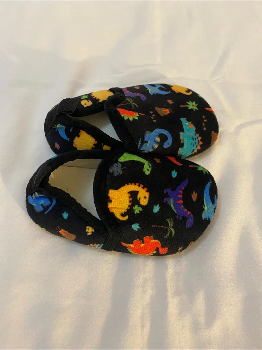 Kids Dino Print Slip-On Slippers - Black Multicolor